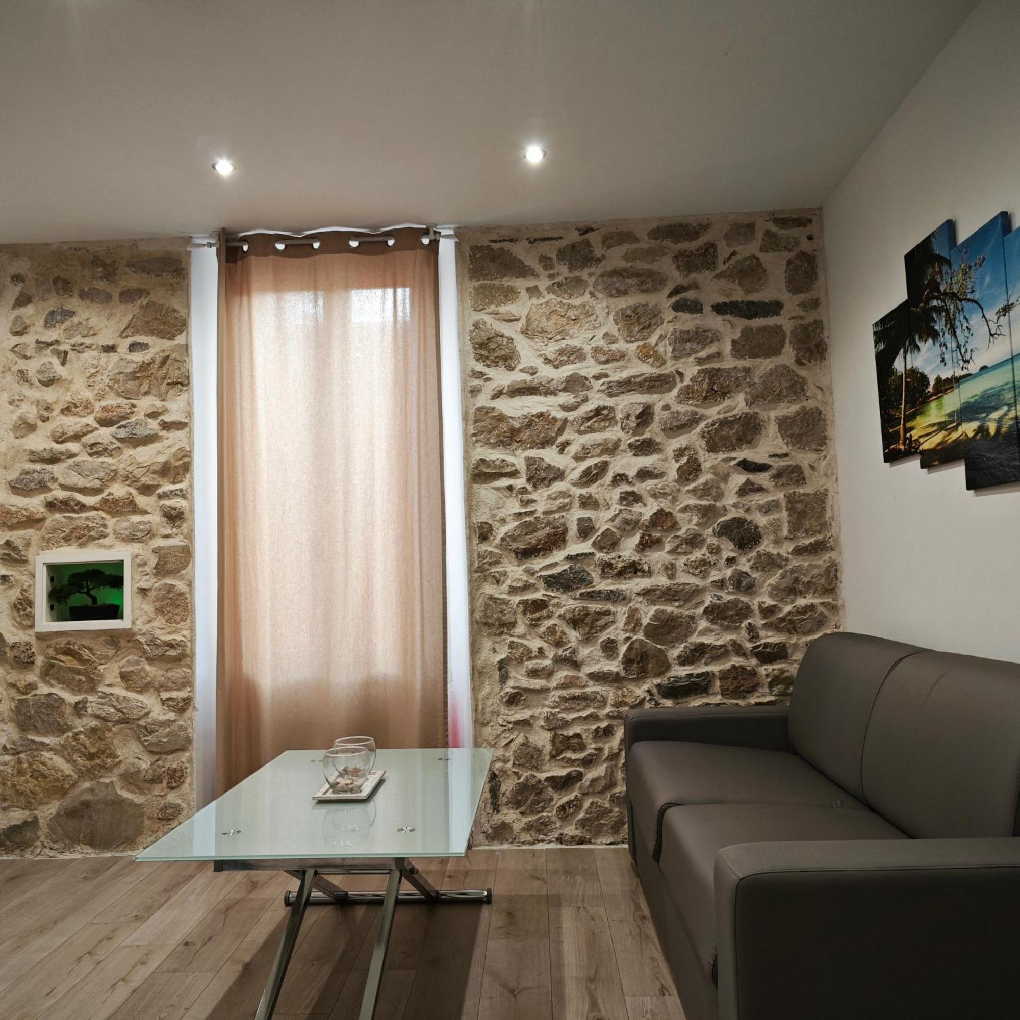 Appartement Tout Confort A 2 Pas Du Centre Ville Aubagne Exterior photo